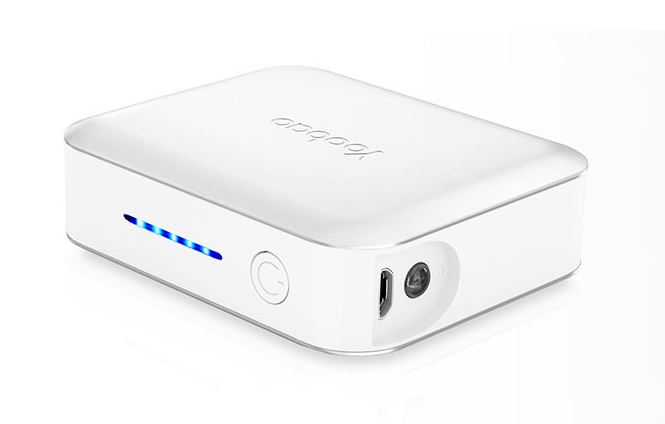 Pin được trang bị 5 đèn LED và đèn Pin chiếu sáng tiện lợi